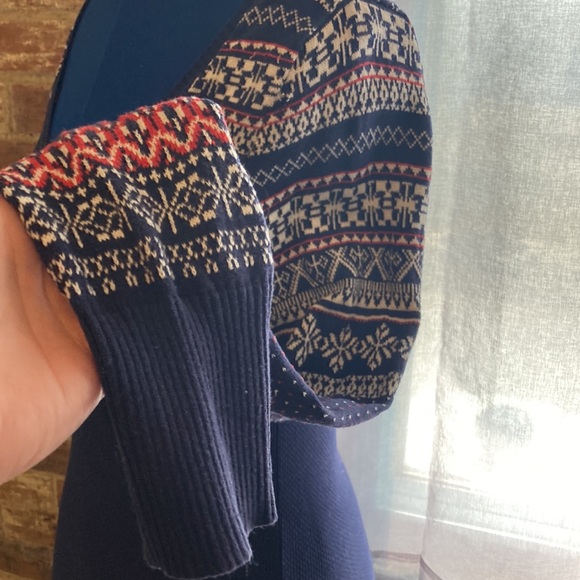 🔥SALE! SALE🔥We the Free Faire Isle V-Neck Blue M Wintery Ski Lodge Perfect! - Picture 4 of 6